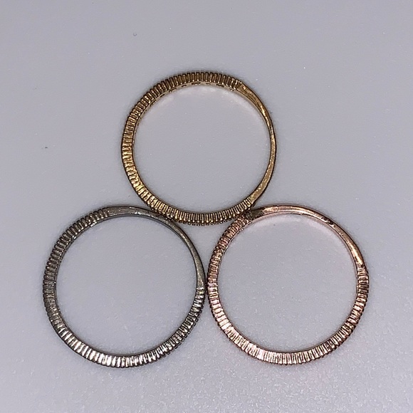 5 midi rings & 3 size 7 rings - Picture 4 of 5